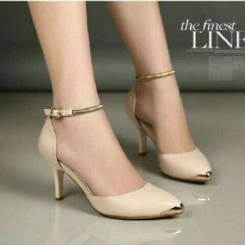 heels cantik sepatu kantor formal-sepatu wanita krem